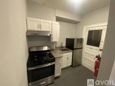 Main picture of 27 E Willis St