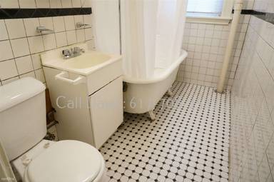 Main picture of 111 Park Dr