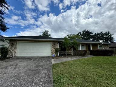 Main picture of 5261 Abelia Dr