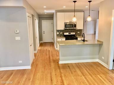 Main picture of 3138 N Seminary Ave