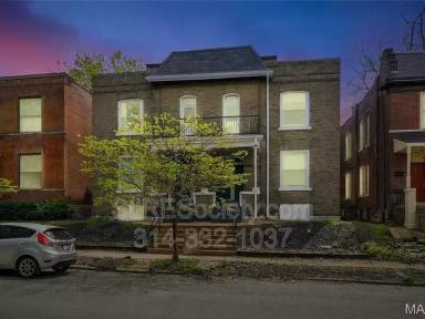 Main picture of 3922 Botanical Ave