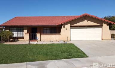 Main picture of 42310 Santee Ct