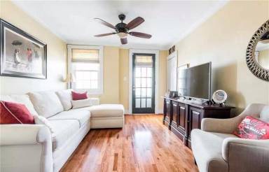Main picture of 2207 Park Ave
