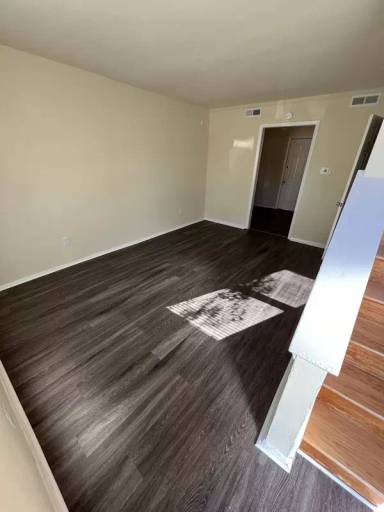 Main picture of 1708 Carlisle Ave