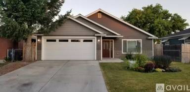 Main picture of 322 E Longfellow Ave