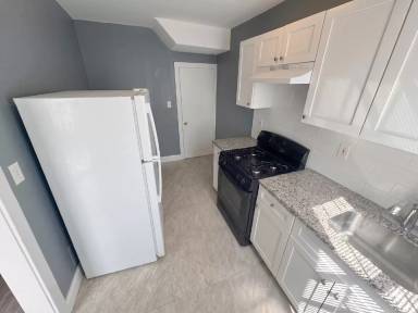 Main picture of 2640 S Robinson St