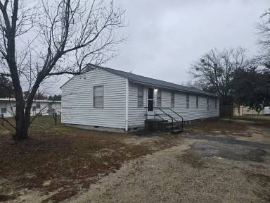 Main picture of 69 Lexington Dr