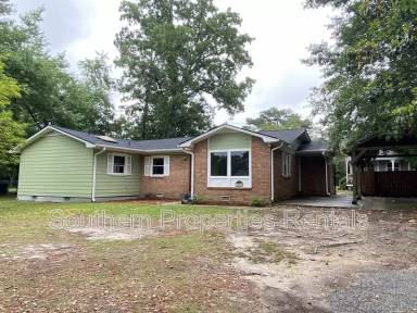 Main picture of 290 Lemont Dr