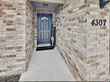 Main picture of 4301 SW Laurel Hill Ave