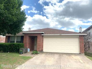 Main picture of 5208 Emmeryville Ln