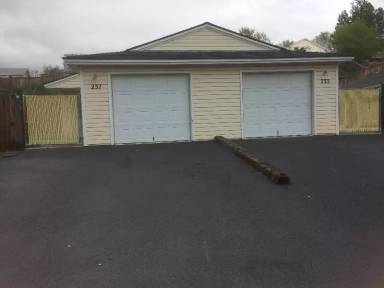 Main picture of 233 Old Fort Rd