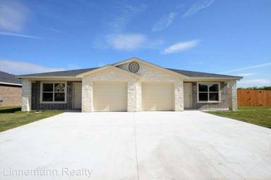 Main picture of 4400 Ivory Ln