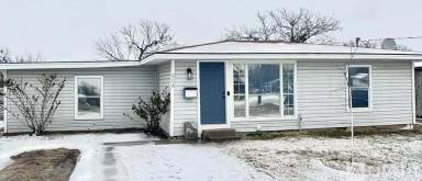 Main picture of 904 8th St