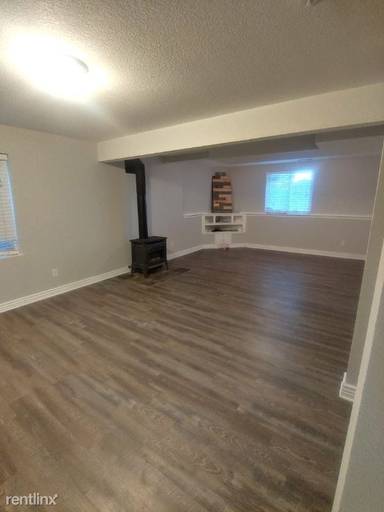 Main picture of 1390 Whitetail Dr