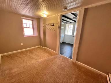 Main picture of 32 N East St