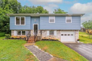 Main picture of 4320 W Scarlett Ln