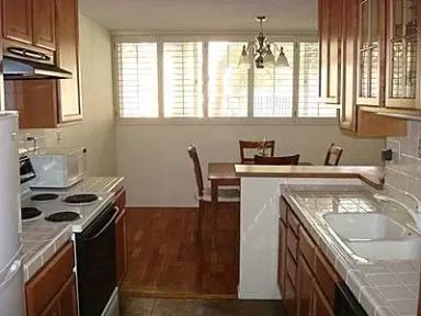Main picture of 6000 Canterbury Dr