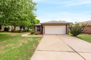 Main picture of 1610 Sundance Dr