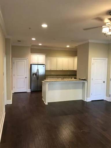 Main picture of 425 E McDonugh St - 206