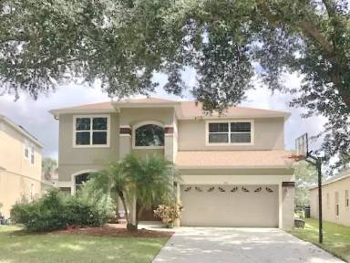 Main picture of 385 Lakepark Trl