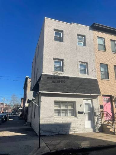 Main picture of 2401 E Gordon St