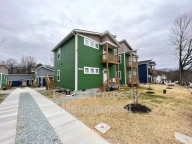 Main picture of 2307 Owen St