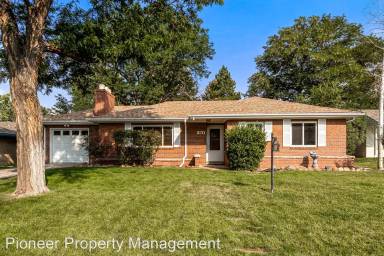 Main picture of 270 Magnolia St