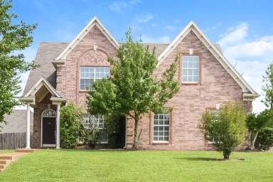 Main picture of 10076 Sutton Ridge Ln