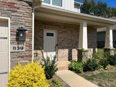 Main picture of 839 Sweet Bay Ave