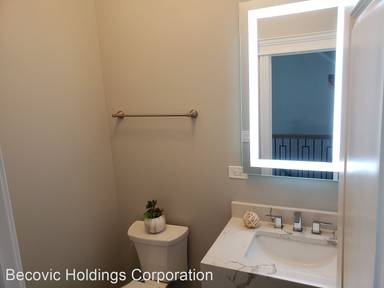 Main picture of 209 S York Rd