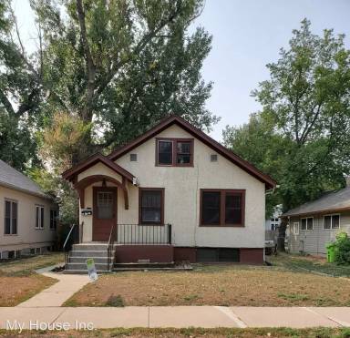 Main picture of 417 Edwards St