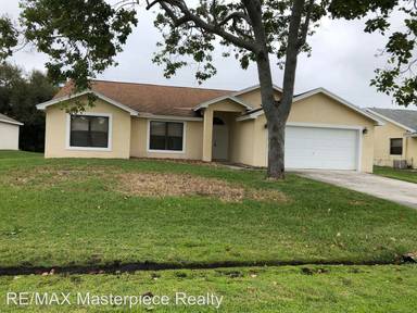 Main picture of 721 SE Majestic Ter