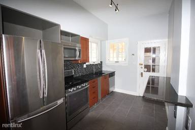 Main picture of 84 W 5th Ave