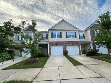 Main picture of 6045 Beale Loop