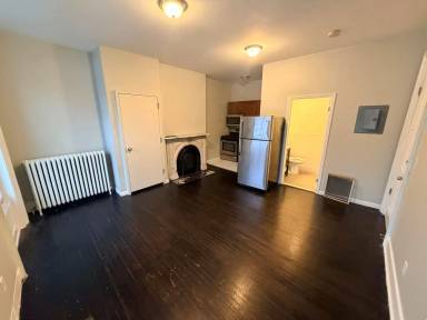 Main picture of 81 Ten Broeck St