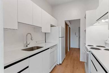 Main picture of 4253 7th Ave NE