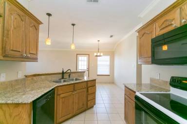 Main picture of 16101 Rolling Meadows Dr