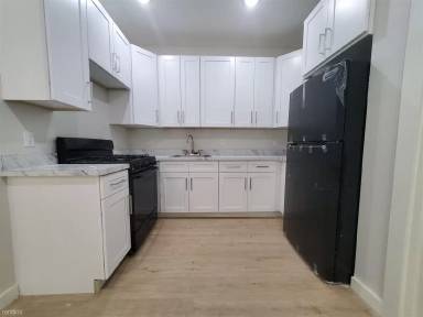 Main picture of 177 Van Nostrand Ave