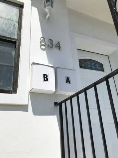 Main picture of 834 S 56th St