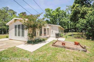 Main picture of 2132 Oxford Rd