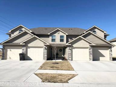 Main picture of Traditions Townhomes Apartments