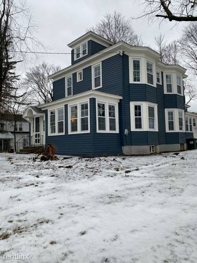 Main picture of 579 Albany Shaker Rd