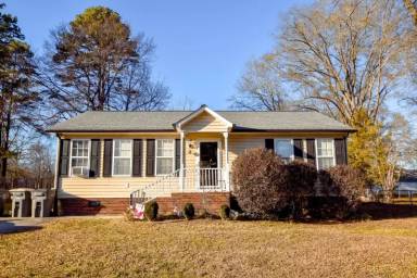 Main picture of 407 Cook St