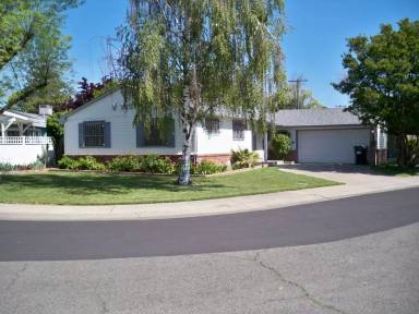Main picture of 4815 L Pkwy