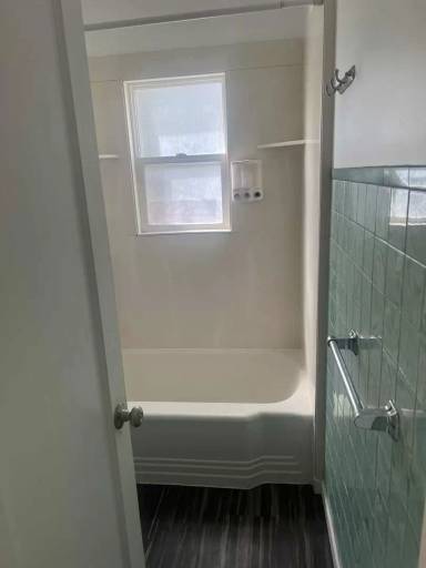 Main picture of 760 S Lee Ave
