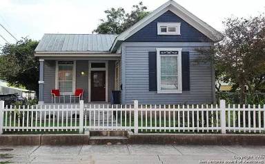 Main picture of 404 Clay St