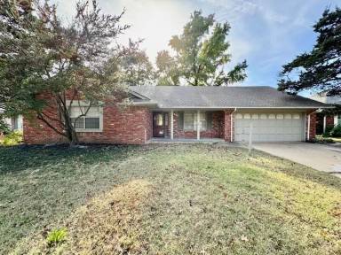 Main picture of 7012 E 71st Ct