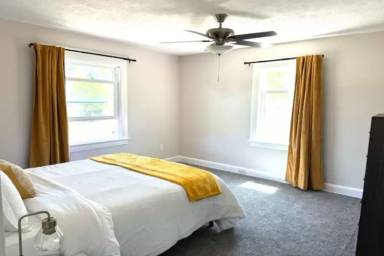 Main picture of 1686 Lee Rd