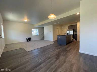 Main picture of Residential Heights at Centerplace