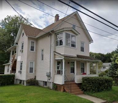Main picture of 322 E Main St